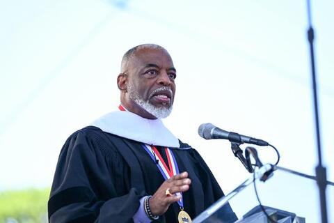 LeVar Burton making a speech at Howard University's Commencement celebration